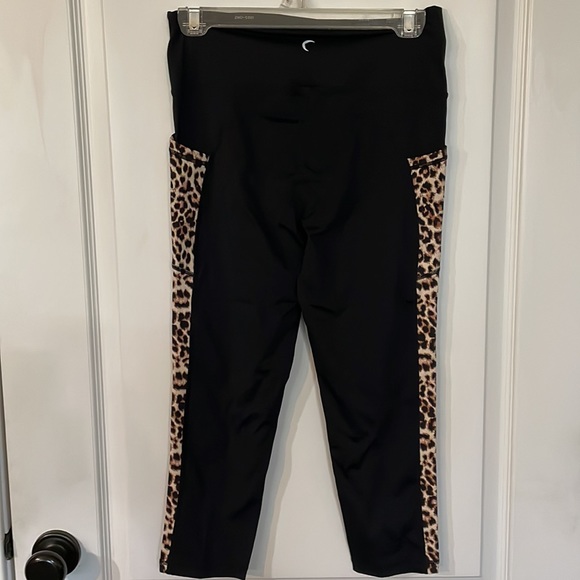 Zyia Leggings - Picture 3 of 4